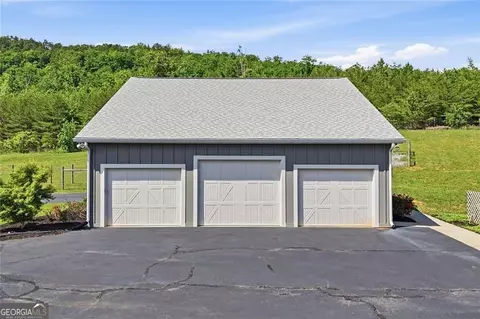 Exterior - 445 E Valley Rd NE, Rydal, GA 30171 photo 9 of 21