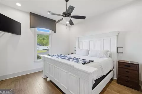 Bedroom - 445 E Valley Rd NE, Rydal, GA 30171 photo 1 of 3