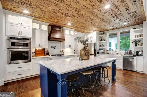 Kitchen - 399 Dunn St, Molena, GA 30258 photo 3 of 11