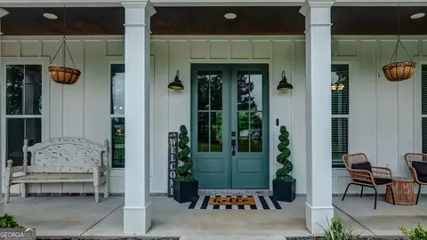 Exterior - 399 Dunn St, Molena, GA 30258 photo 3 of 21