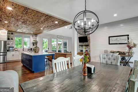 Dining - 399 Dunn St, Molena, GA 30258 photo 4 of 4