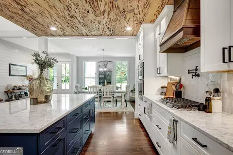 Kitchen - 399 Dunn St, Molena, GA 30258 photo 8 of 11