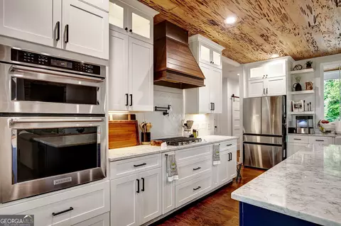 Kitchen - 399 Dunn St, Molena, GA 30258 photo 4 of 11