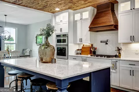 Kitchen - 399 Dunn St, Molena, GA 30258 photo 7 of 11