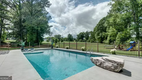 Exterior - 399 Dunn St, Molena, GA 30258 photo 10 of 21