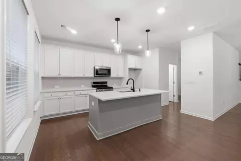 Entry Way - 3052 Brindale Dr, Duluth, GA 30097 photo 3 of 5