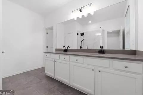 Bath - 3052 Brindale Dr, Duluth, GA 30097 photo 4 of 5