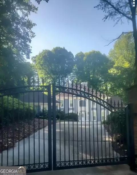 590 Valley Hall Dr, Atlanta, GA 30350