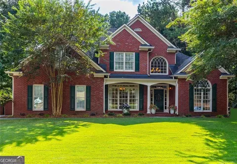 2330 Ashbourne Dr, Lawrenceville, GA 30043