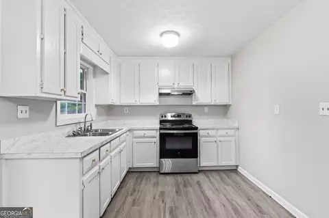 Kitchen - 858 Pine Shadow Ln, Winder, GA 30680 photo 1 of 3