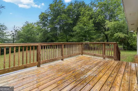 Exterior - 858 Pine Shadow Ln, Winder, GA 30680 photo 2 of 7