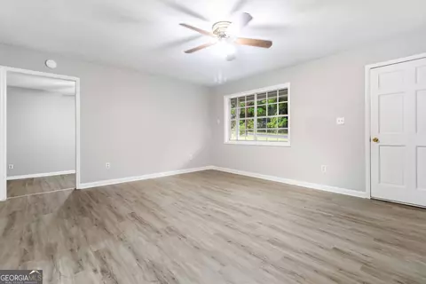 Living - 858 Pine Shadow Ln, Winder, GA 30680 photo 3 of 5