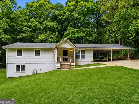 80 Sunnyland Dr, Newnan, GA 30265