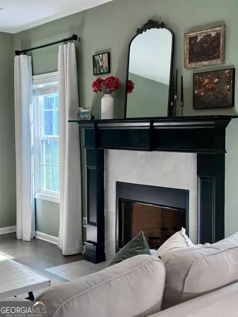 Living - 735 Crestwood Pkwy, Evans, GA 30809 photo 2 of 2
