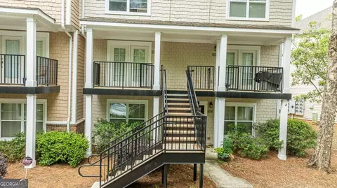 1035 Barnett Shoals Rd #628, Athens, GA 30605
