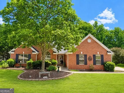 21 Field Stone Cir, Jefferson, GA 30549