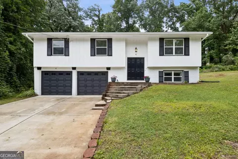 1042 Mountain Woods Ct, Stone Mountain, GA 30087