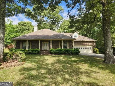 247 Hatcher Rd, Warner Robins, GA 31088
