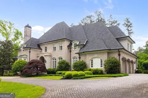 755 Heards Ferry Rd, Atlanta, GA 30328