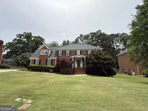 4850 Bainbridge Ct SW, Lilburn, GA 30047