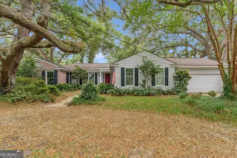 211 Wymberly Rd, St. Simons, GA 31522
