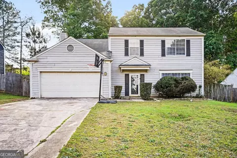 7153 Chestnut Ln, Riverdale, GA 30274