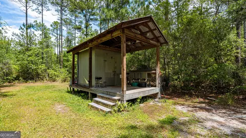 Exterior - 601 Bluff Rd N, White Oak, GA 31568 photo 9 of 36