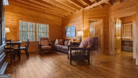Living - 601 Bluff Rd N, White Oak, GA 31568 photo 6 of 6