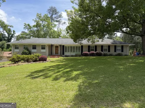 2950 Thornwood Dr, Macon, GA 31204