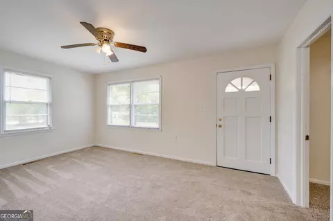 Living - 310 Black St, Thomson, GA 30824 photo 1 of 6