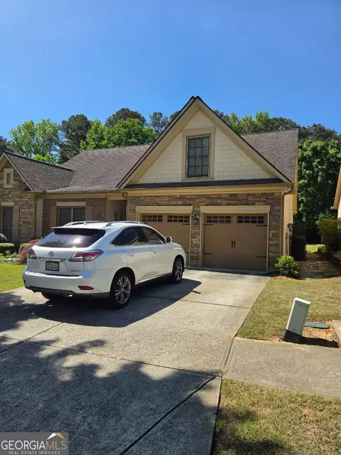 1724 Willoughby Dr, Buford, GA 30519