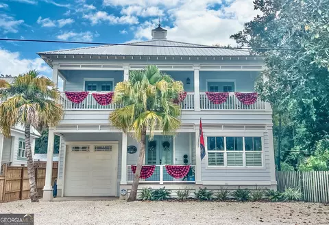 1040 Demere Rd, St. Simons, GA 31522