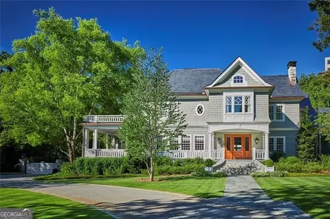 210 Peachtree Cir NE, Atlanta, GA 30309