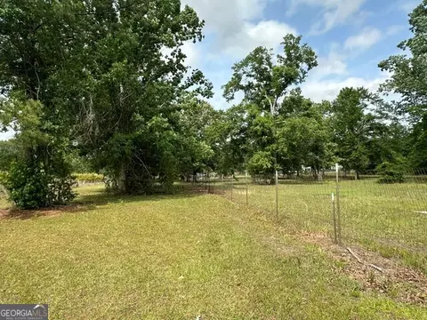 Exterior - 308 Three Rivers Ln, Uvalda, GA 30473 photo 6 of 9