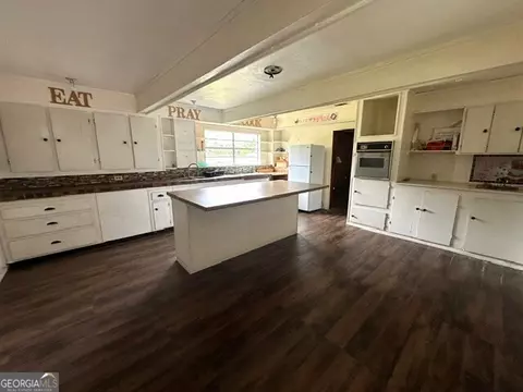 Kitchen - 308 Three Rivers Ln, Uvalda, GA 30473 photo 1 of 1