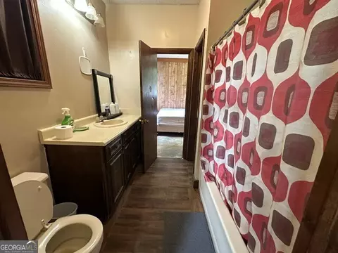Bath - 308 Three Rivers Ln, Uvalda, GA 30473 photo 2 of 3