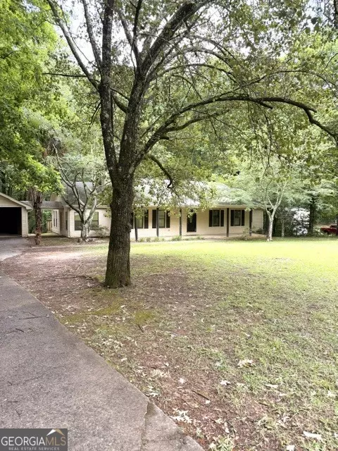 150 Brooks Dr, Tyrone, GA 30290 photo 2