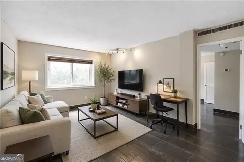 2285 Peachtree Rd NE #703, Atlanta, GA 30309