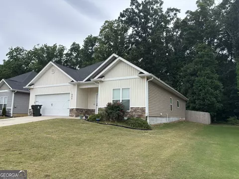 605 Adirondac Way, Bonaire, GA 31005