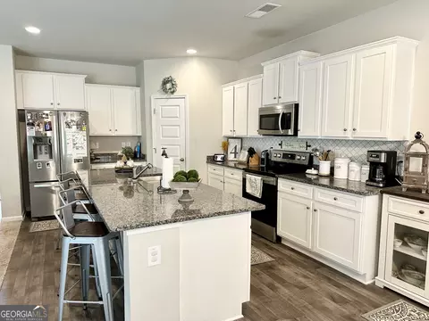 Kitchen - 20 Cope Ct, Covington, GA 30016 photo 4 of 5