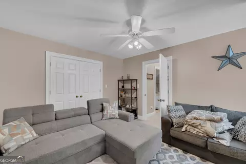 Bedroom - 89 Chanticleer Rd, Commerce, GA 30529 photo 6 of 6