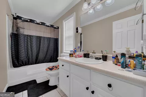 Bath - 89 Chanticleer Rd, Commerce, GA 30529 photo 2 of 4