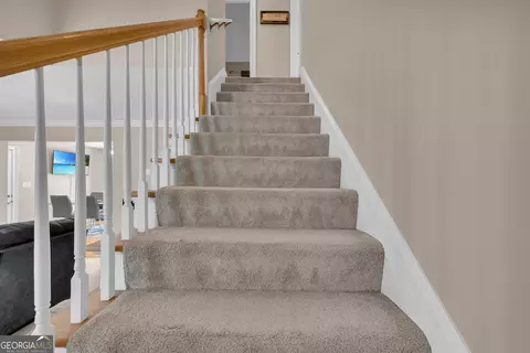 Entry Way - 89 Chanticleer Rd, Commerce, GA 30529 photo 2 of 3