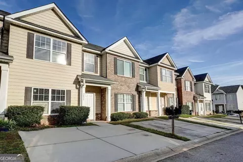 2837 Laurel Ridge Cir, East Point, GA 30344