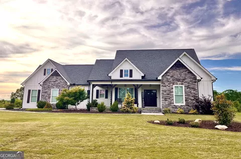 254 Sweetgrass Dr, Demorest, GA 30535