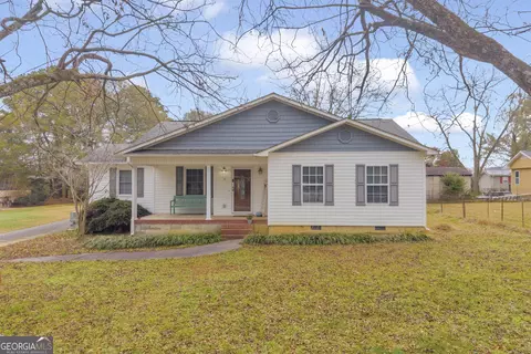 32 Hart Ter, Hartwell, GA 30643