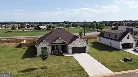 202 Farmland Cir, Perry, GA 31069