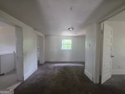 Living - 3127 Hendrix Cir SW, Covington, GA 30014 photo 1 of 3