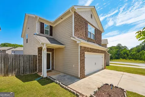 Exterior - 10933 Wheeler Trce, Hampton, GA 30228 photo 2 of 10