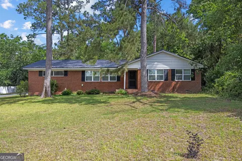 1218 Mcree Dr, Valdosta, GA 31602